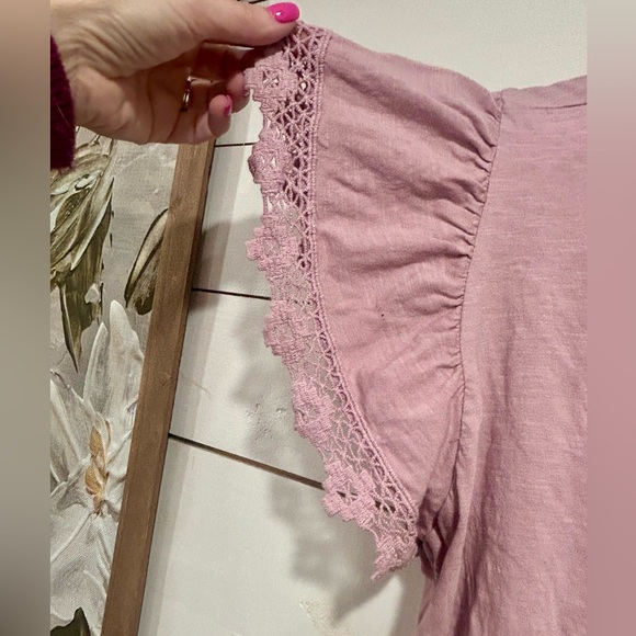 Boho Crochet Sleeve Top - Picture 4 of 5